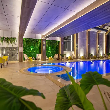 Titova Hotel 4*